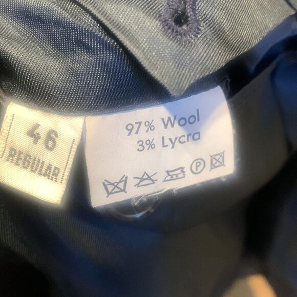 Jos A Bank - Picture 8 of 8